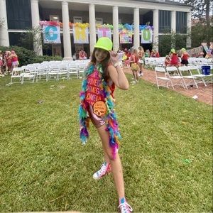 Meet your Posher, Claire